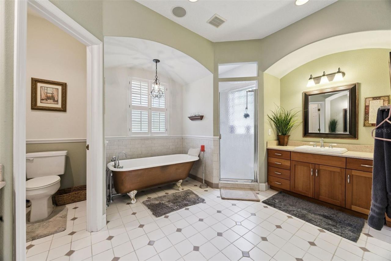 Photo 20 of 20: Primary Bathroom