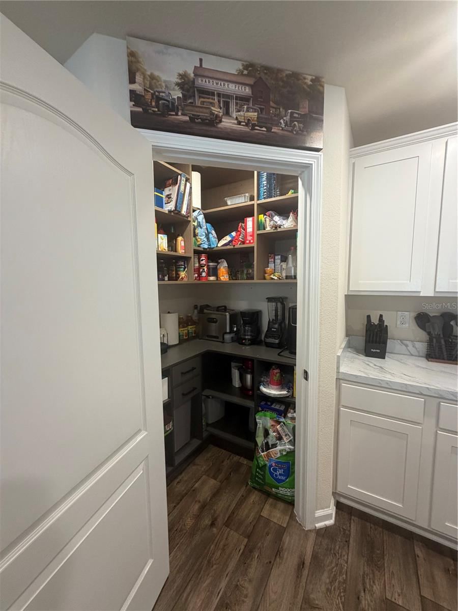 Photo 11 of 20: Pantry