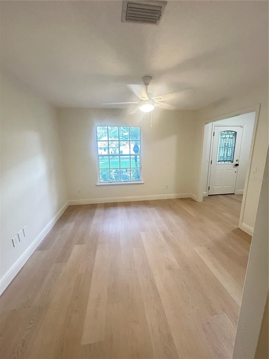 Photo 11 of 20: DINING ROOM