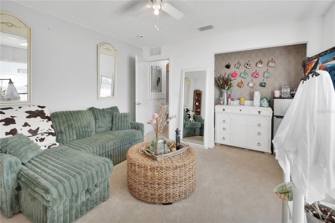 Photo 19 of 20: Bedroom 3 is being used as a comfy family room