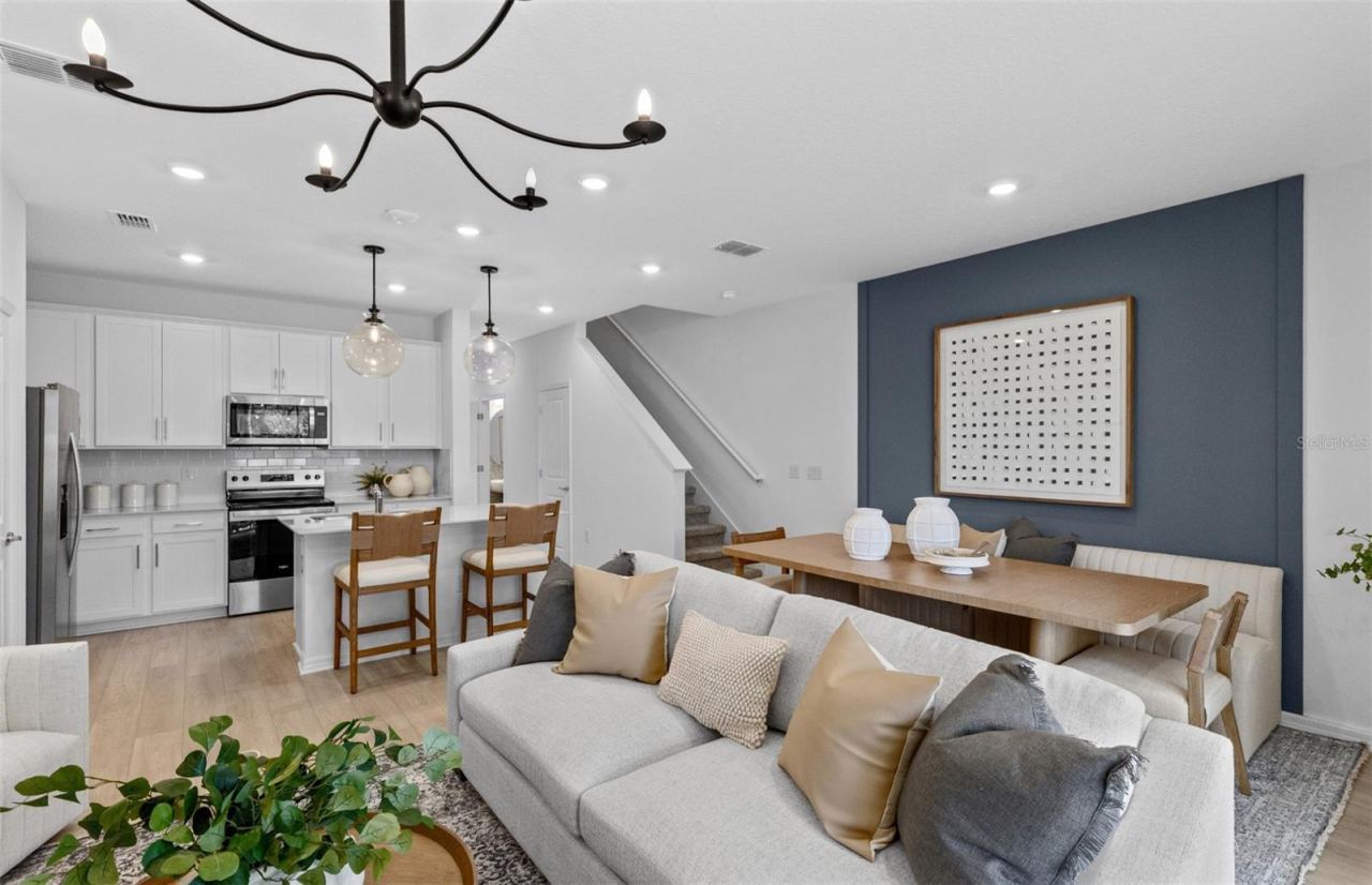 Photo 10 of 20: Model Home Design Only. Pictures and furnishings are for illustrative purposes only. Elevations, colors and options may vary. Furniture is for model home staging only.