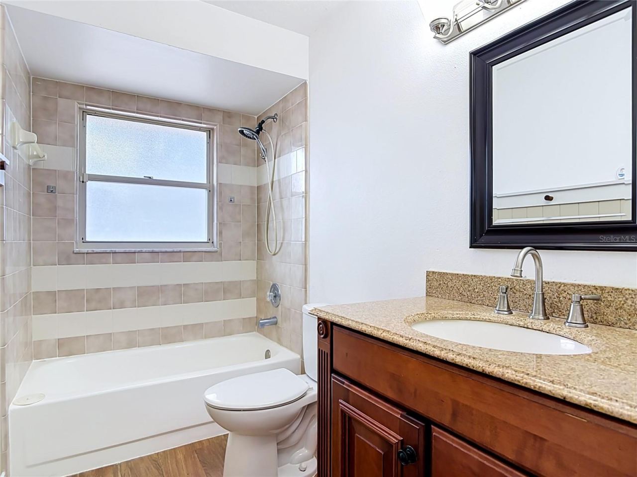 Photo 16 of 20: Guest Bathroom 1