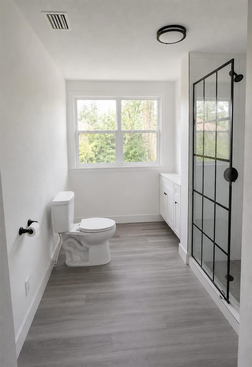 Photo 6 of 13: Primary Bedroom Bath