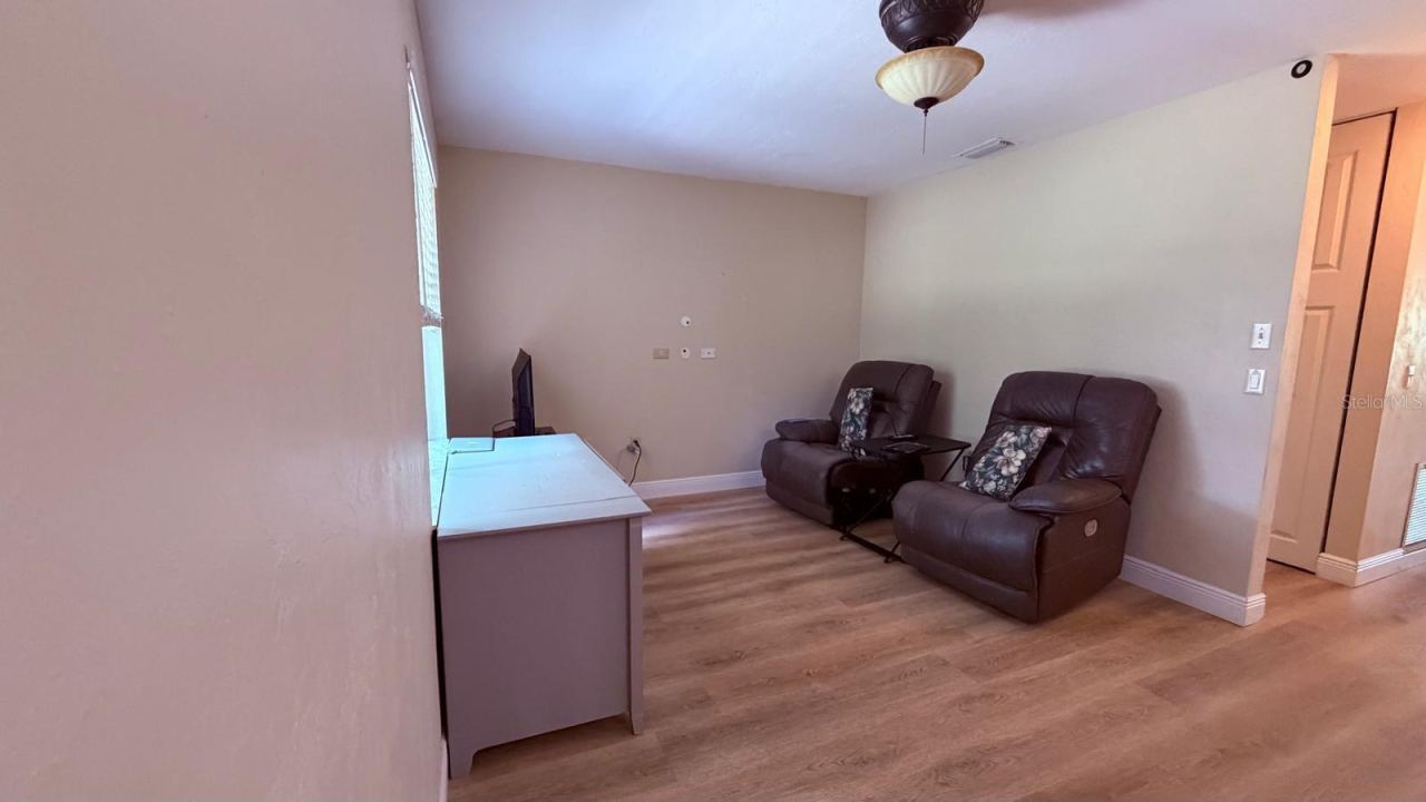 Photo 15 of 20