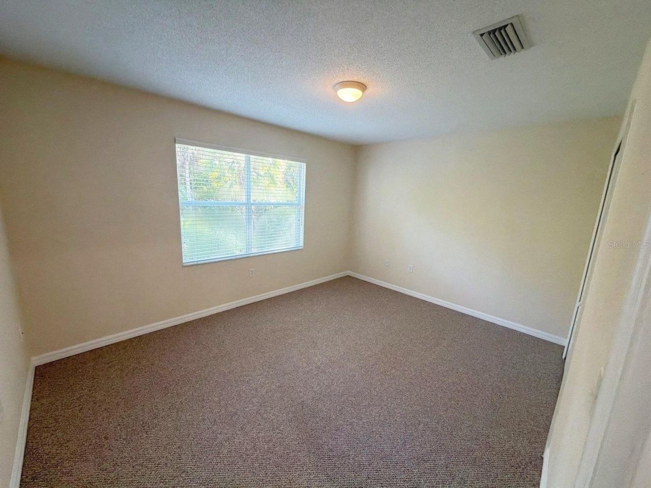 Photo 19 of 20