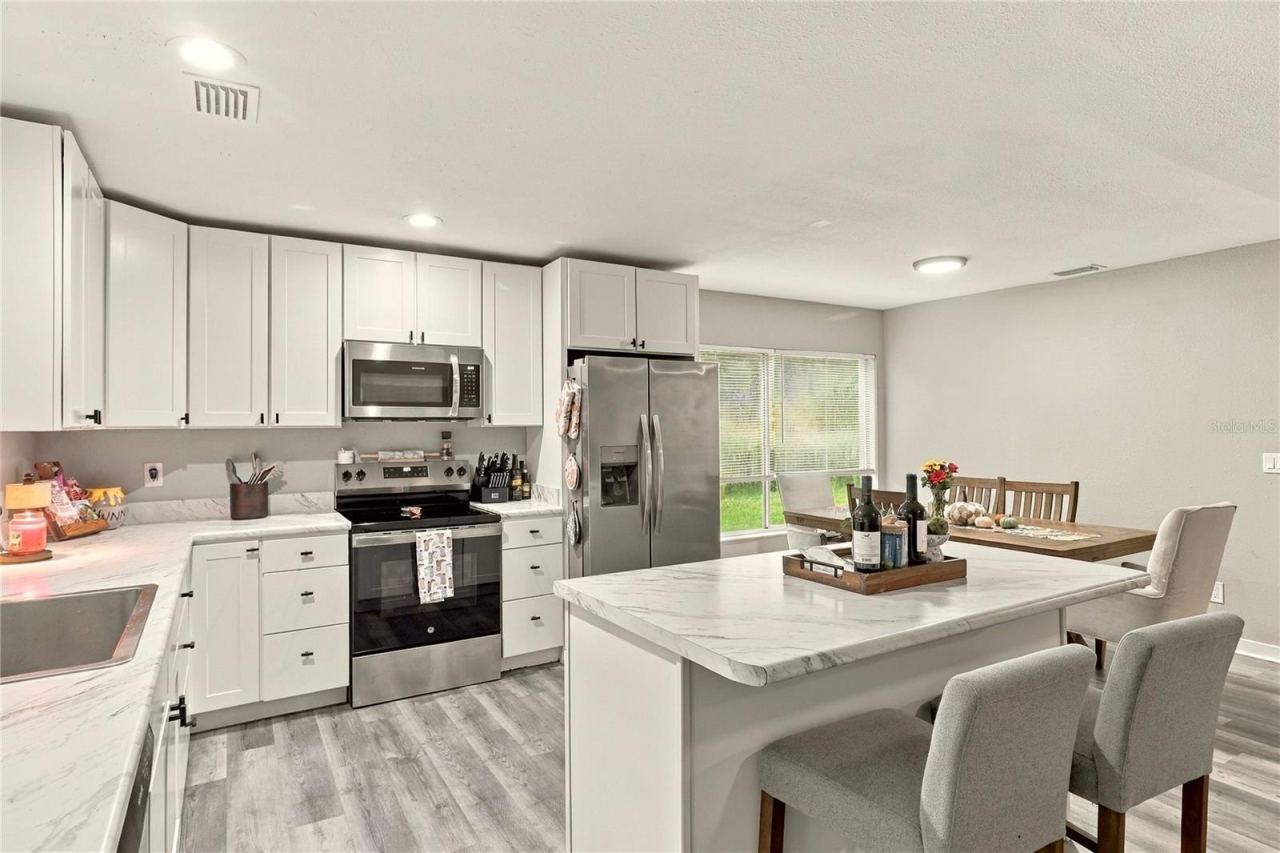 Photo 8 of 20: Kitchen