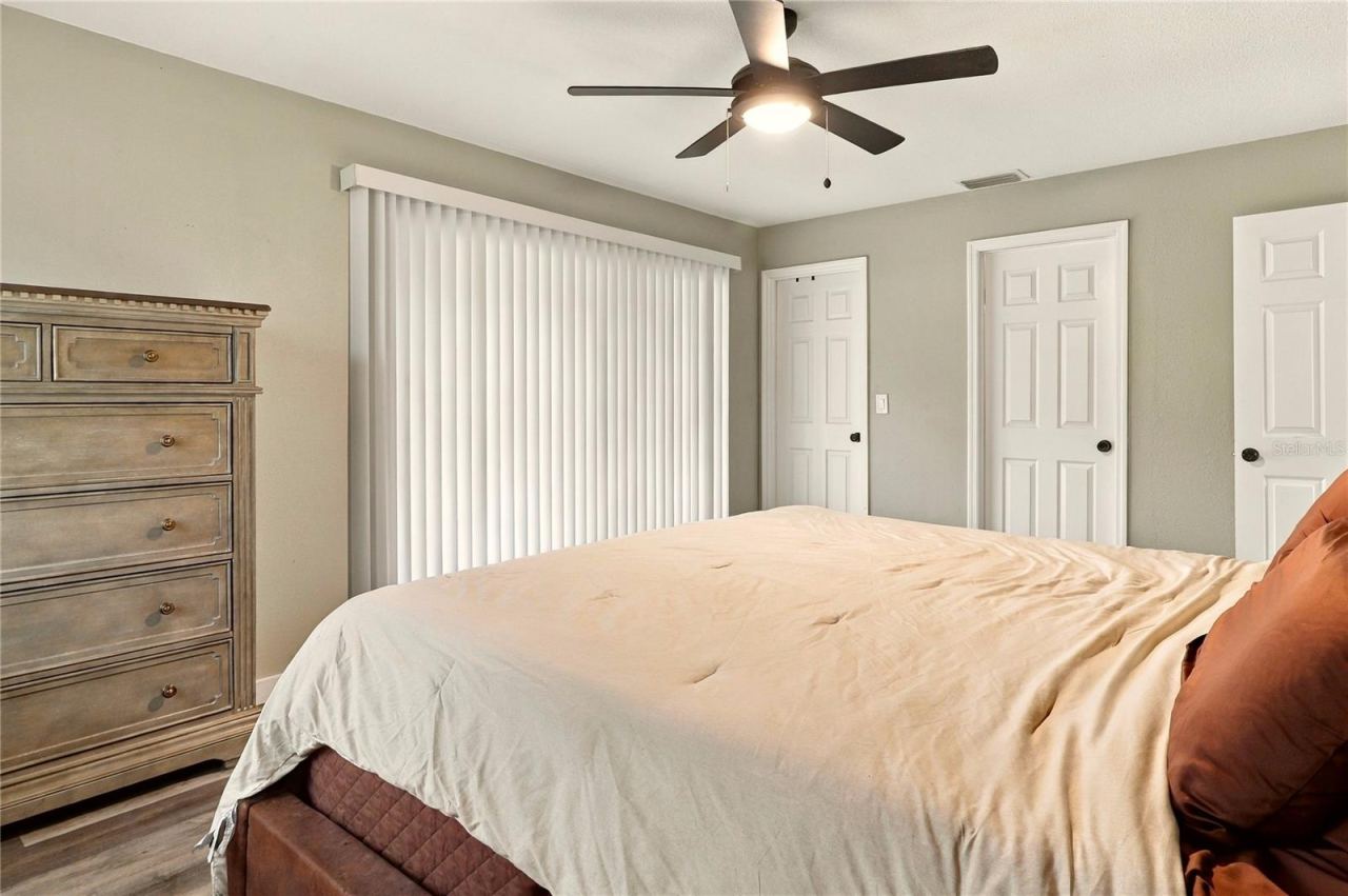 Photo 17 of 20: Bedroom