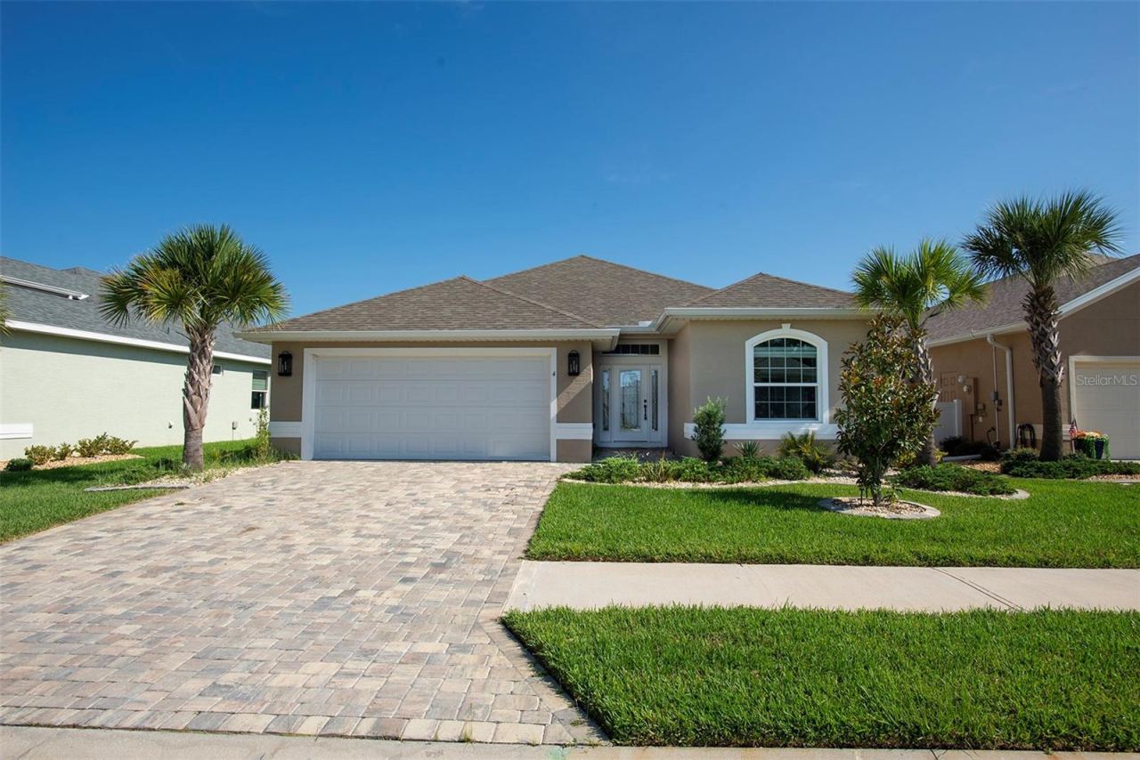 Photo 1 of 20: Front of home