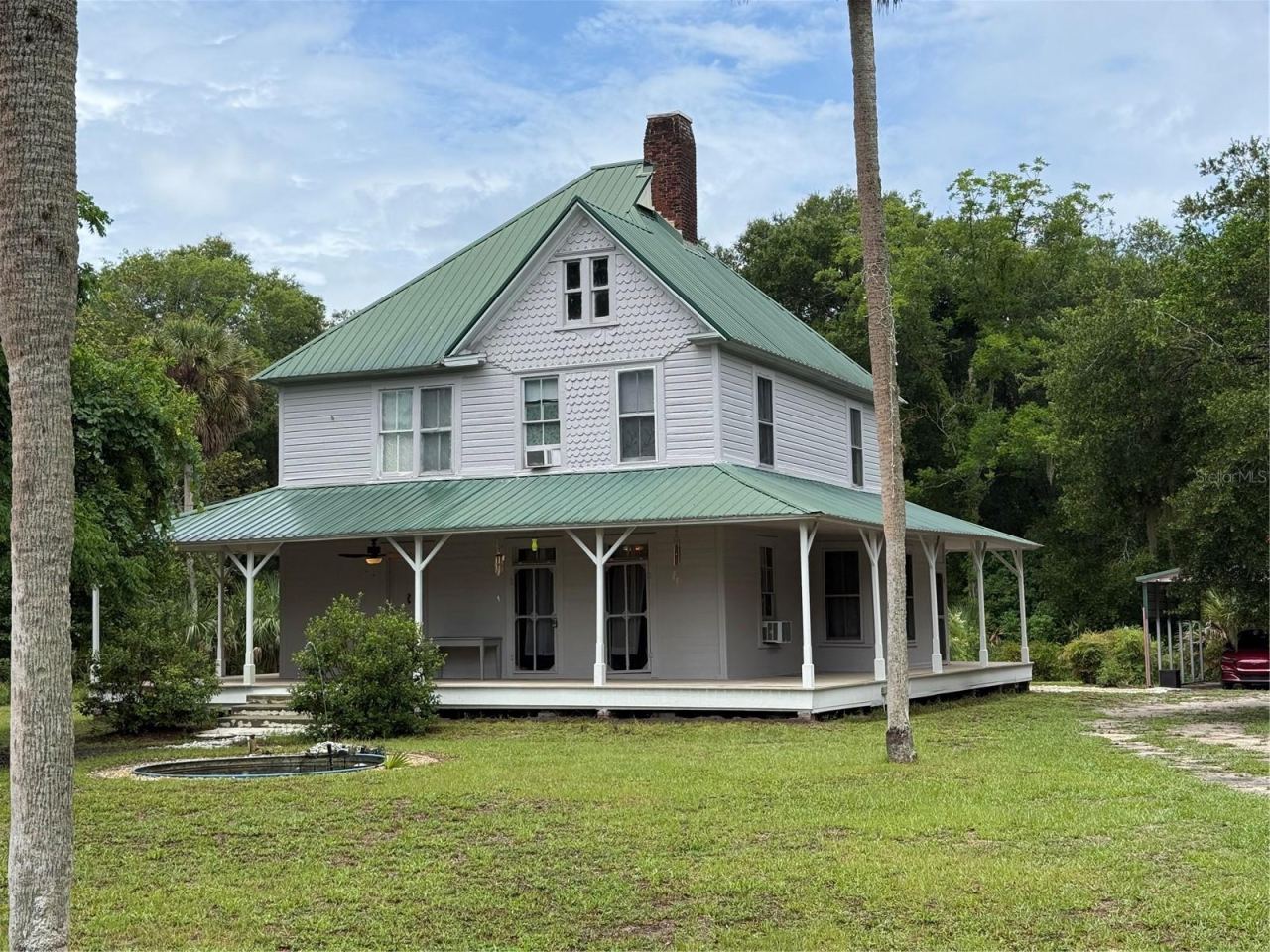 Photo 1 of 20: Front of the house