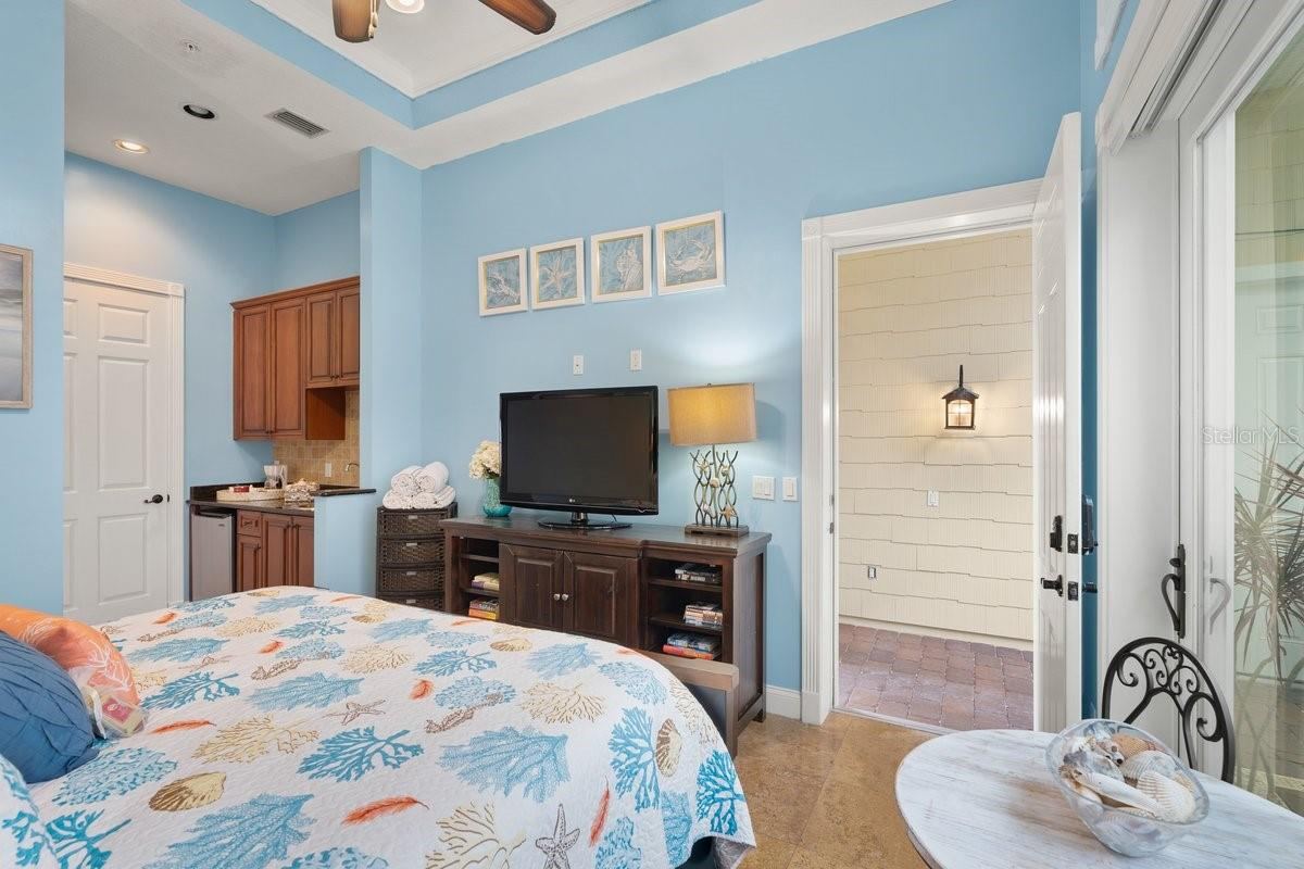 Photo 7 of 20: Separate Guest Room
