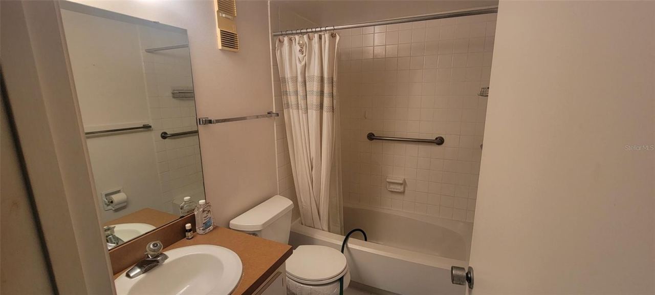 Photo 14 of 20: 2ND BATHROOM