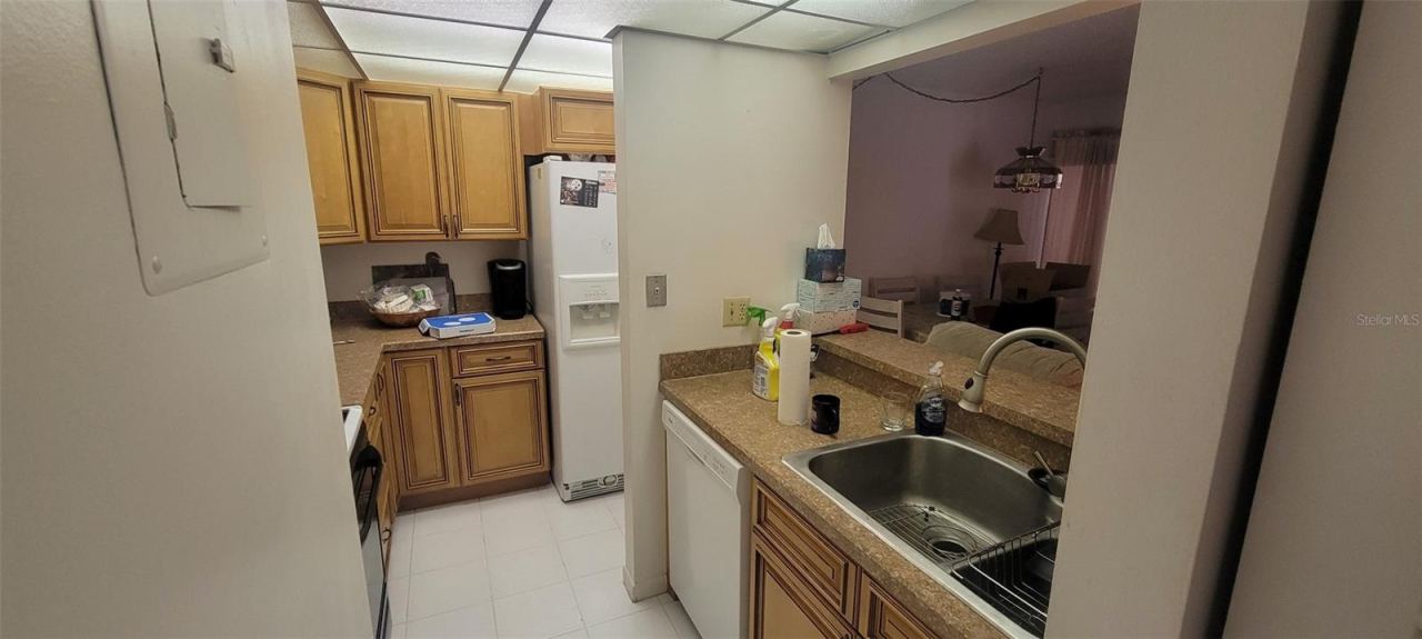 Photo 6 of 20: KITCHEN