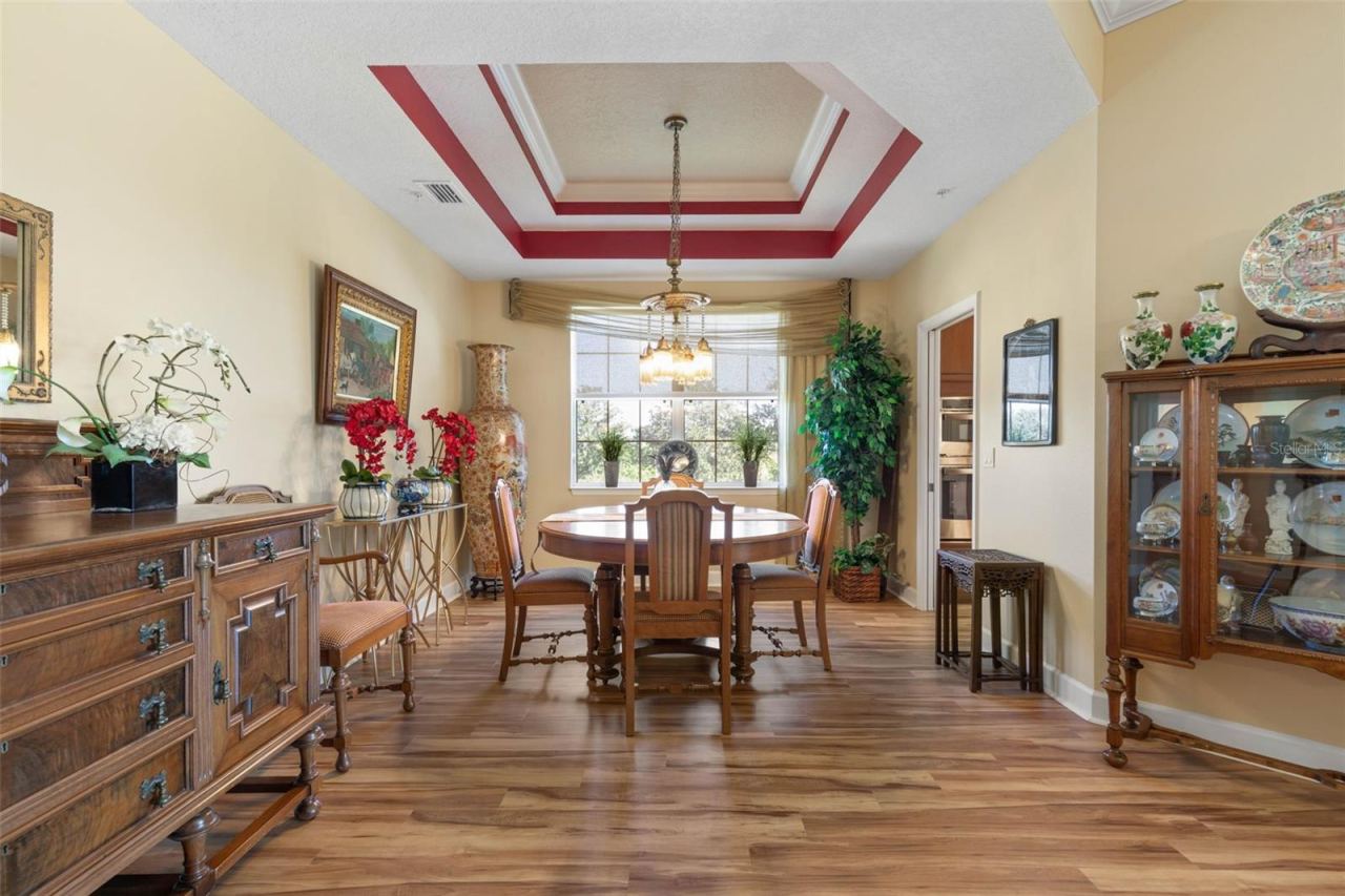 Photo 12 of 20: Large dining area with window and nice view