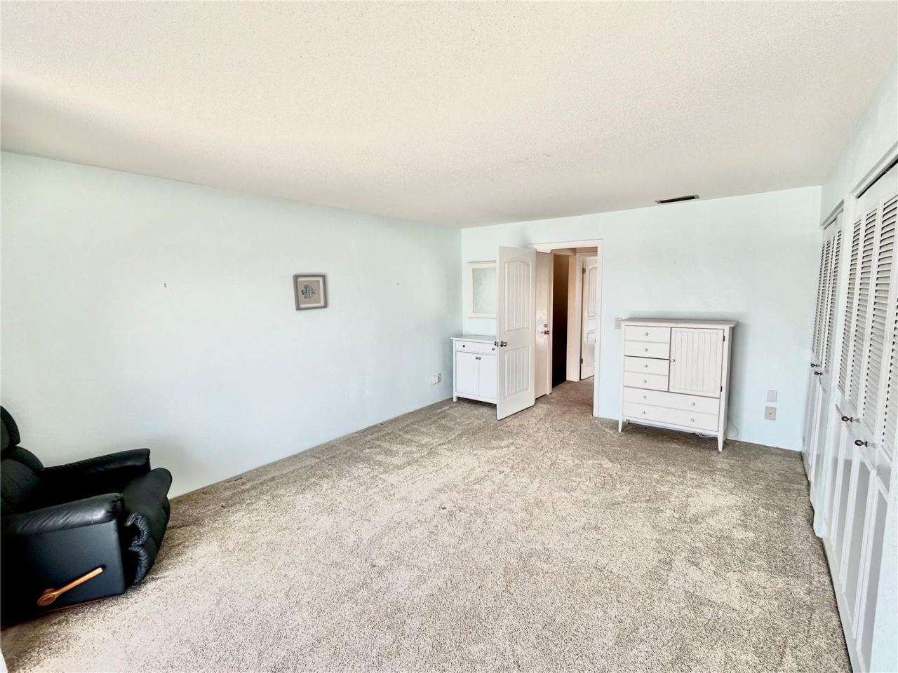 Photo 19 of 20: Primary suite