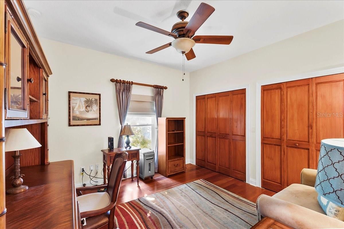Photo 18 of 20: Second floor bedroom