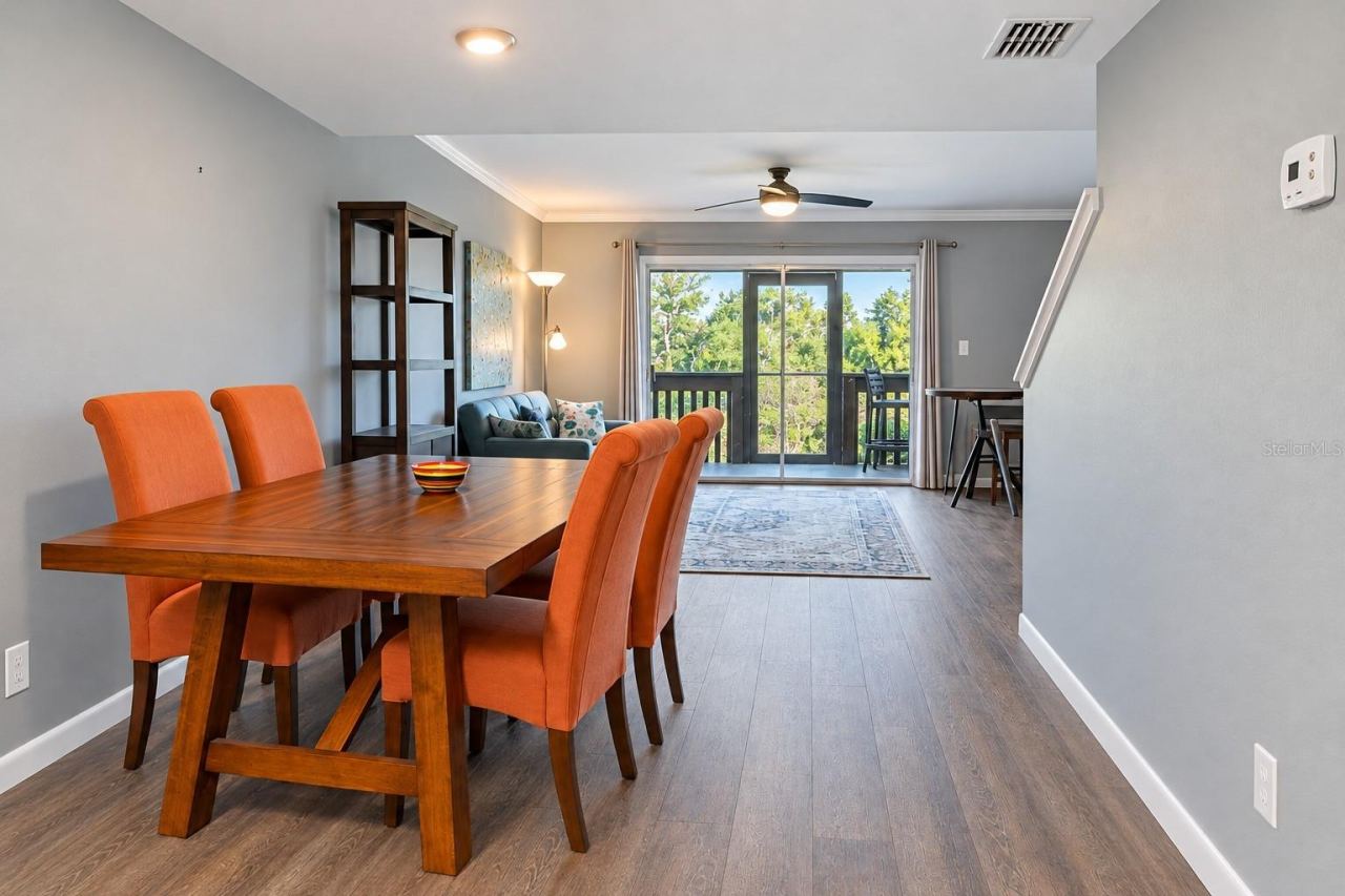Photo 10 of 20: Dining Room