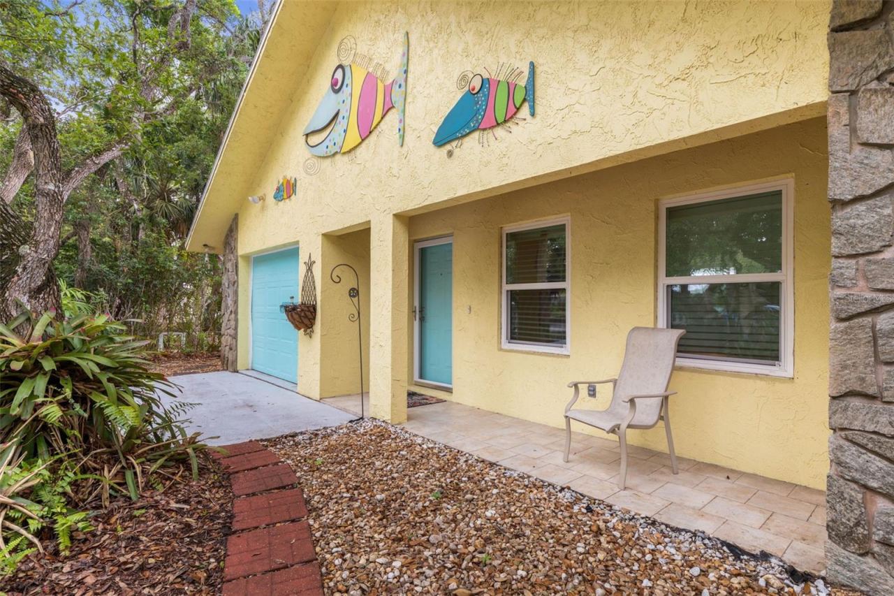 Photo 3 of 20