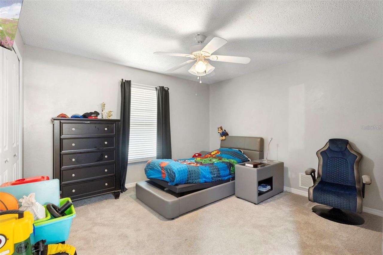 Photo 16 of 20