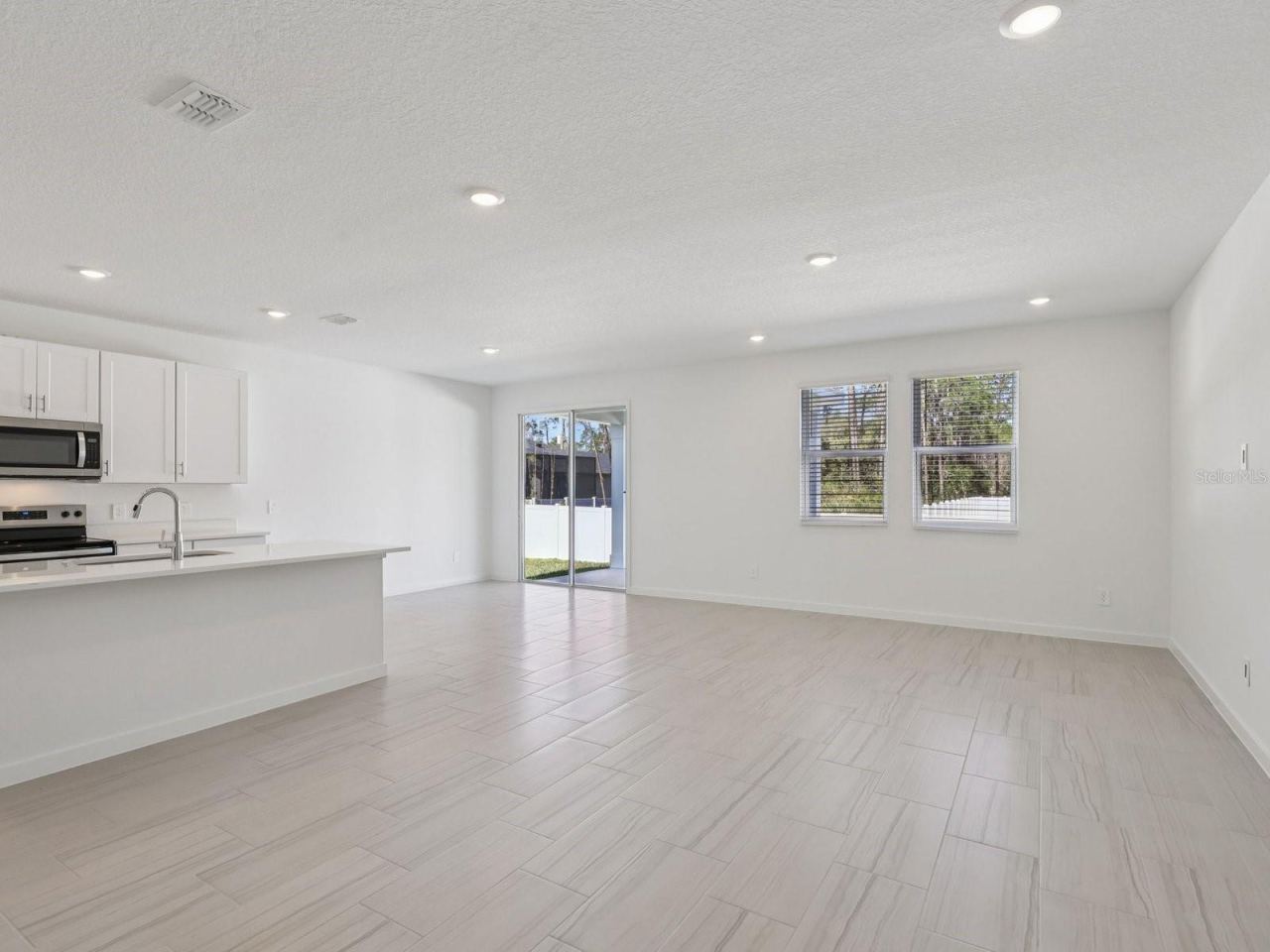 Photo 6 of 20: Photo is not of the actual home, but is an inspirational photo of builder’s model home and may depict options, furnishings, and/or decorator features that are not included.