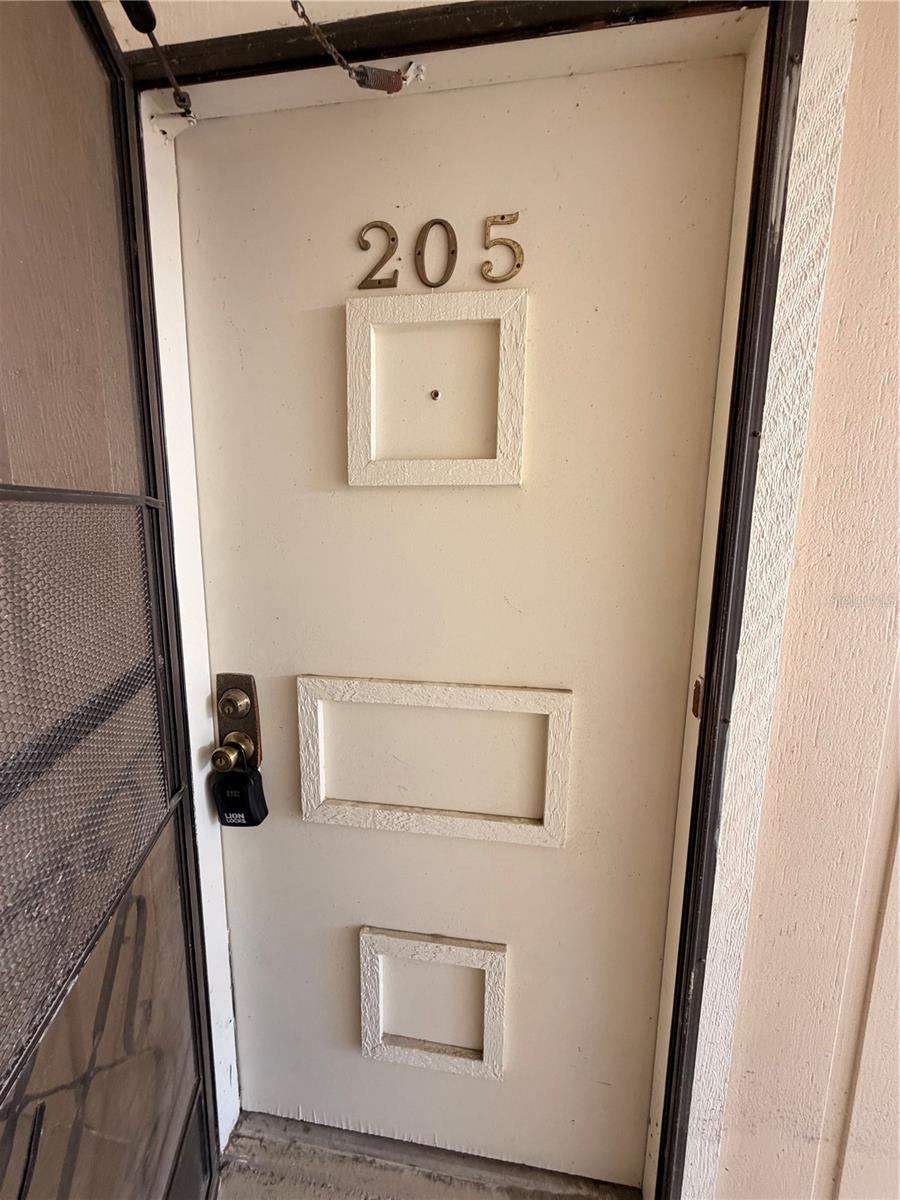Photo 3 of 20