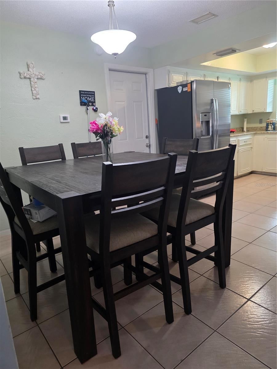 Photo 15 of 20: Large enough for those family gatherings or games nights!