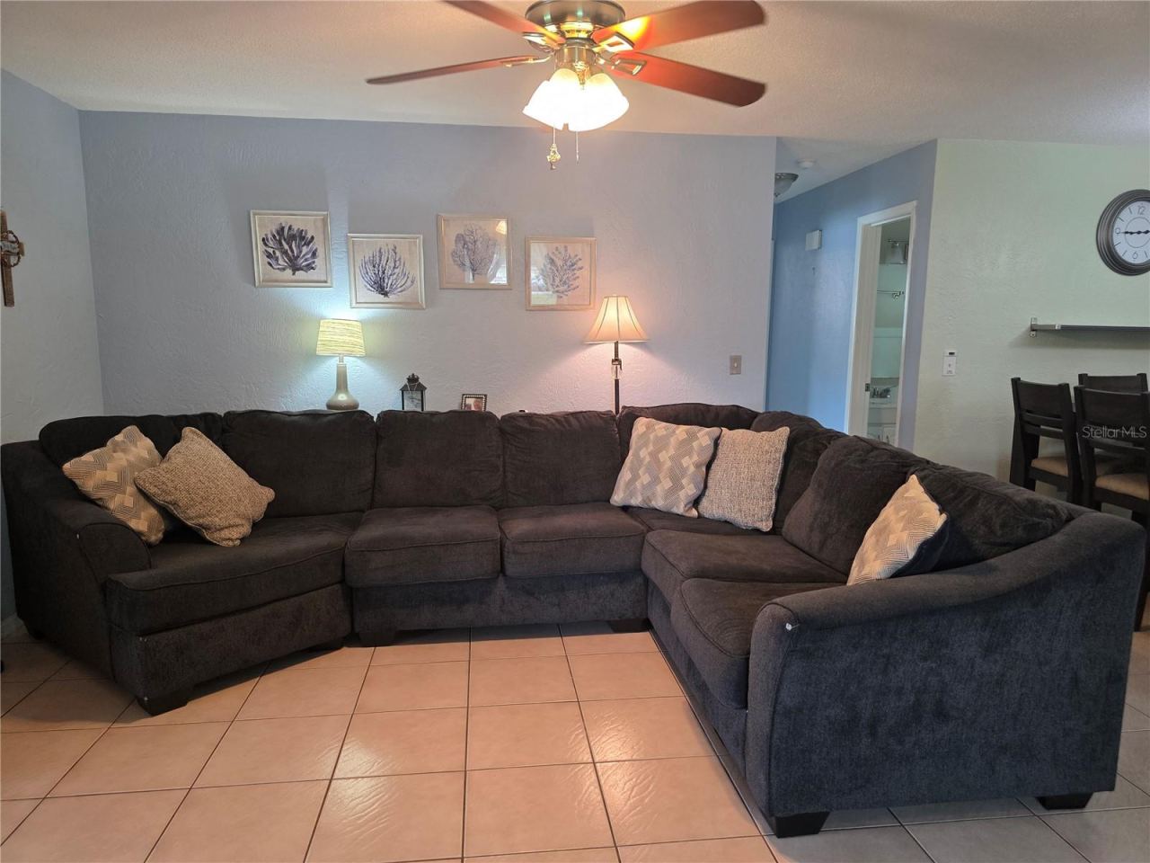 Photo 11 of 20: Spacious enough for an extra-large couch!