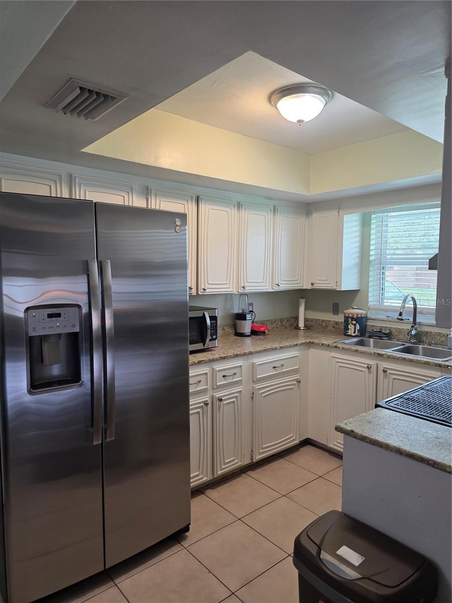 Photo 16 of 20: Cozy kitchen with a tray ceiling