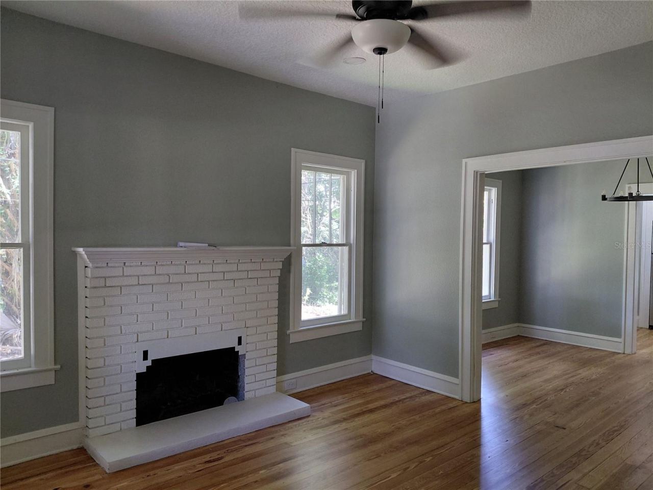 Photo 18 of 20: Living room 2 with view of dining room
