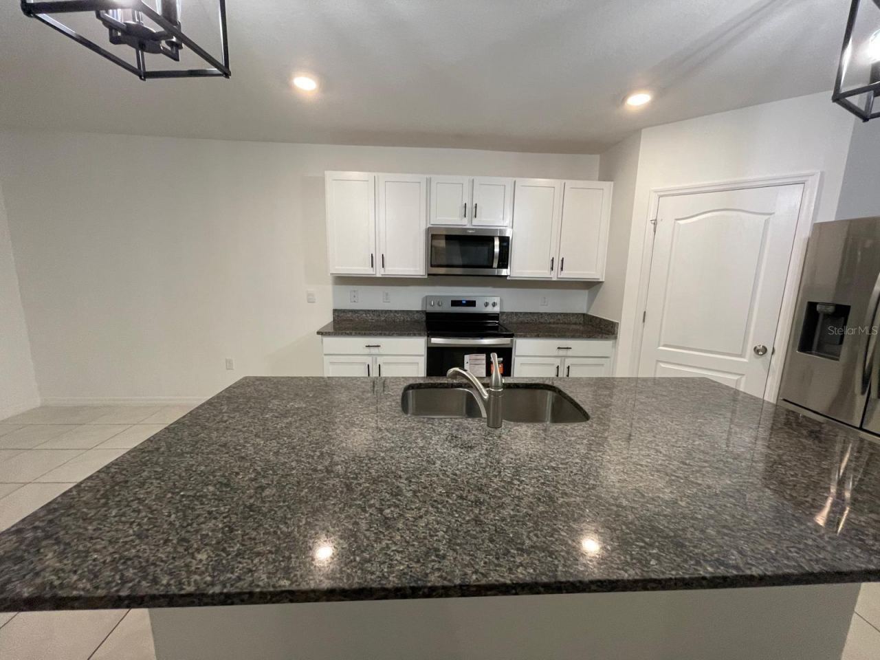 Photo 5 of 20: KITCHEN