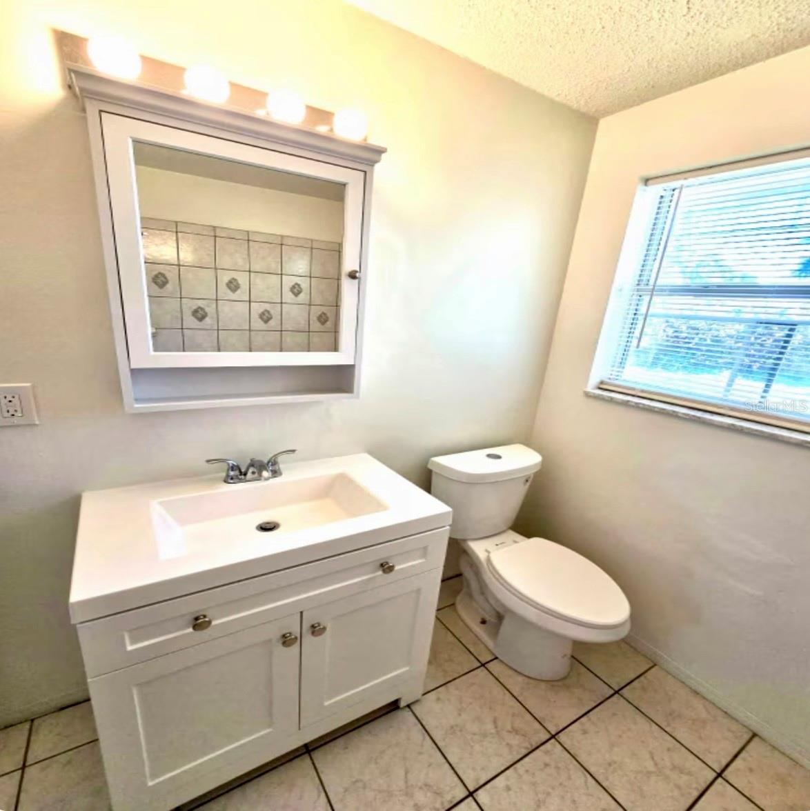 Photo 18 of 20: half bath in primary bedroom