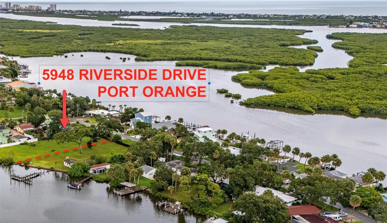 Photo 7 of 7: 5948 RIVERSIDE DRIVE LOCATION ON ROSEBAY/MILLS CREEK