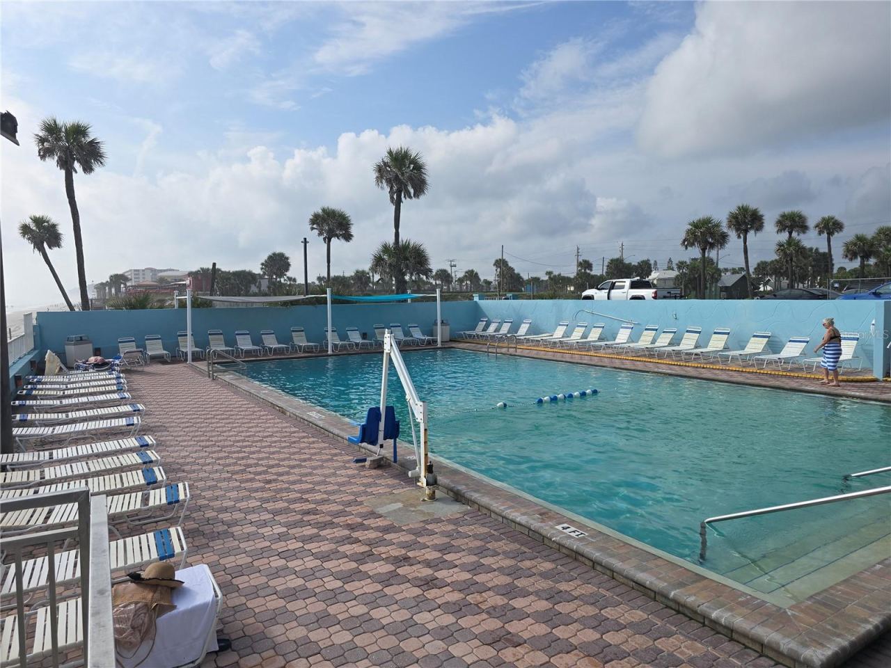 Photo 13 of 19