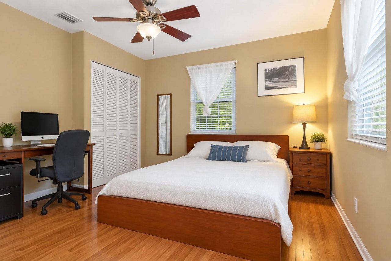 Photo 4 of 10: Master Bedroom
