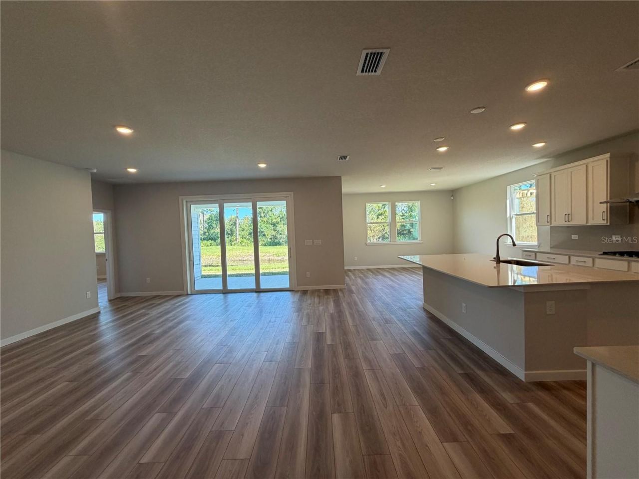 Photo 16 of 20