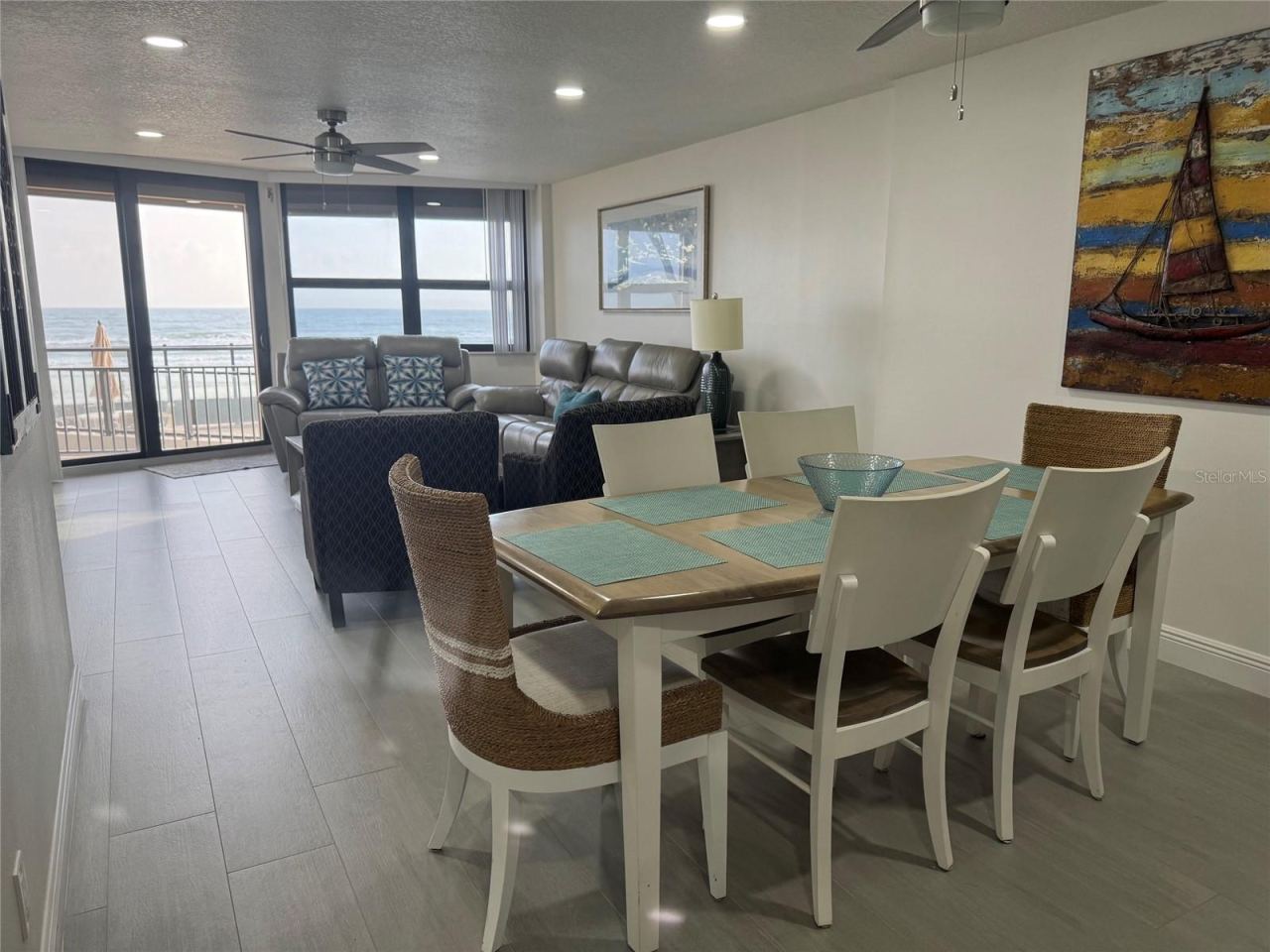 Photo 13 of 20: Dining area and Living Room
