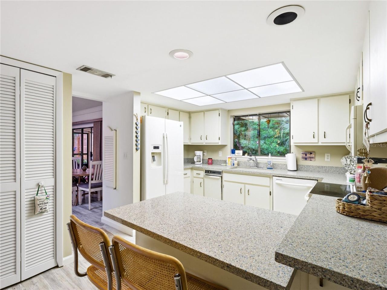Photo 16 of 20: Kitchen View 4