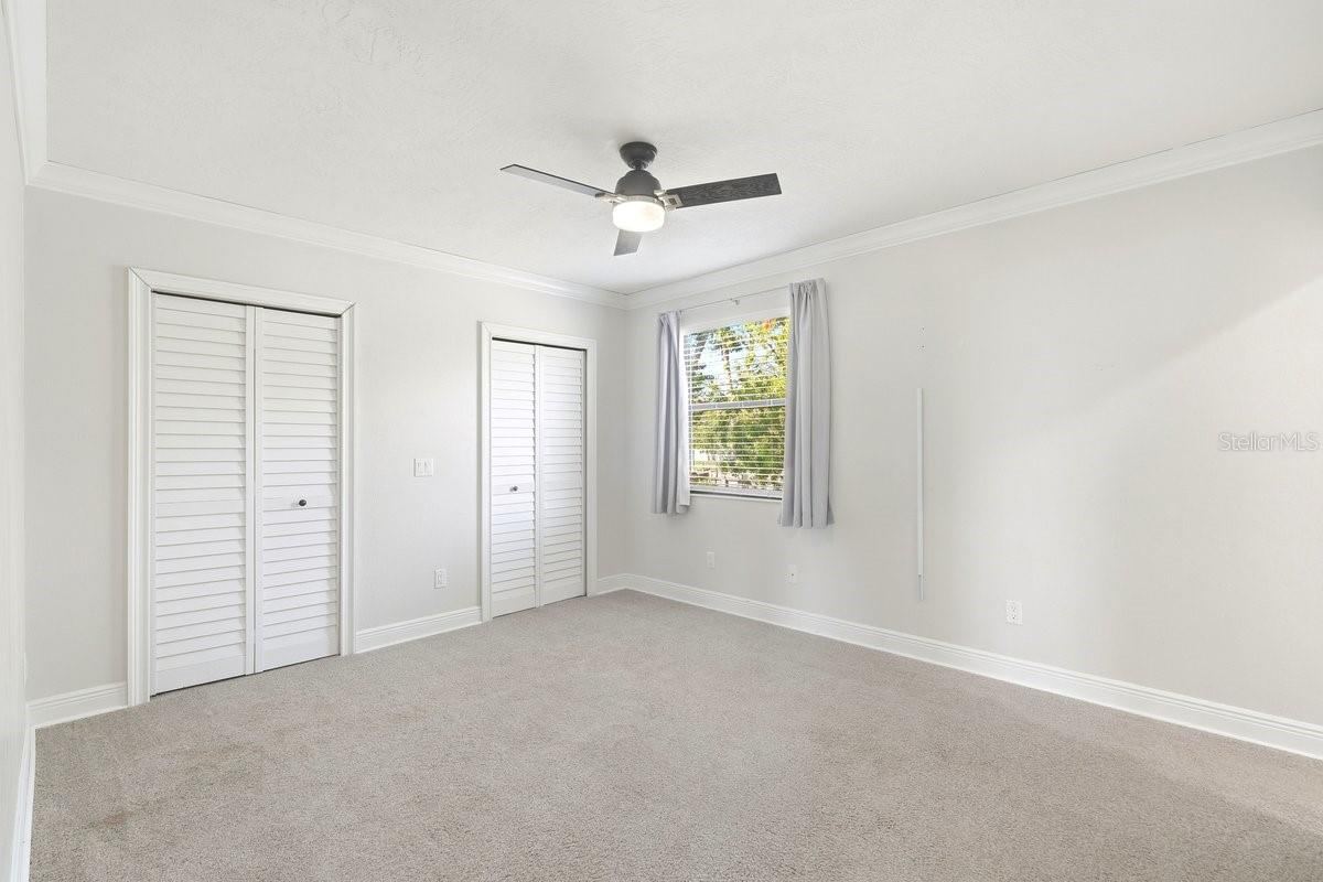 Photo 11 of 20: PRIMARY BDRM