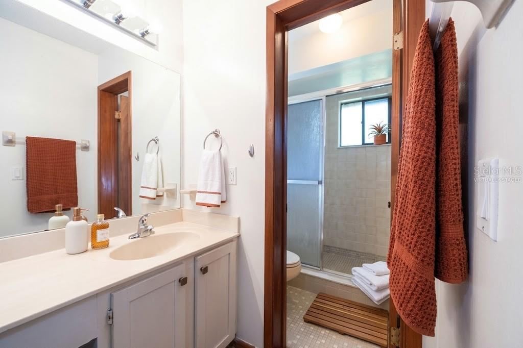 Photo 19 of 20: VIRTUALLY STAGED: ENSUITE WITH WALK IN SHOWER