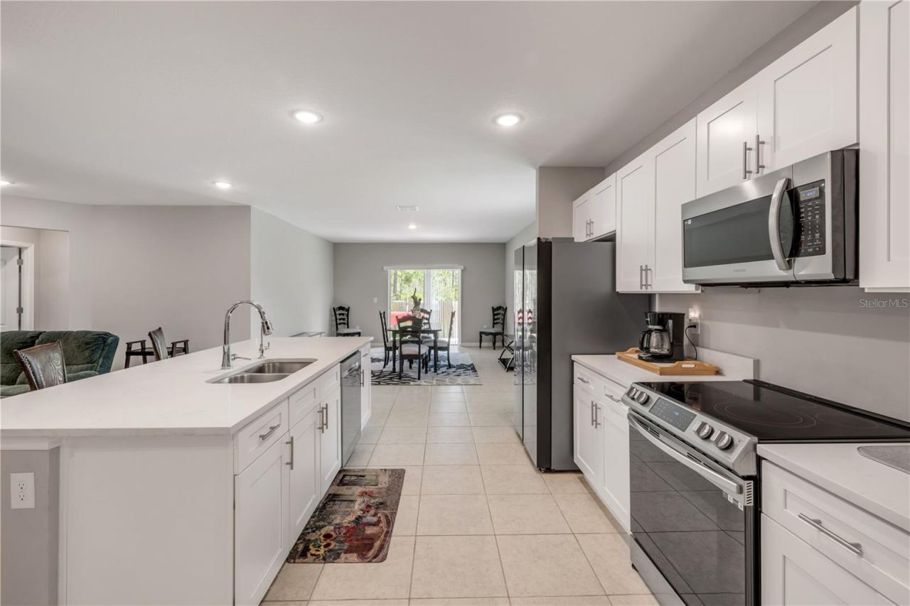 Photo 5 of 20: Stainless Steel Appliances