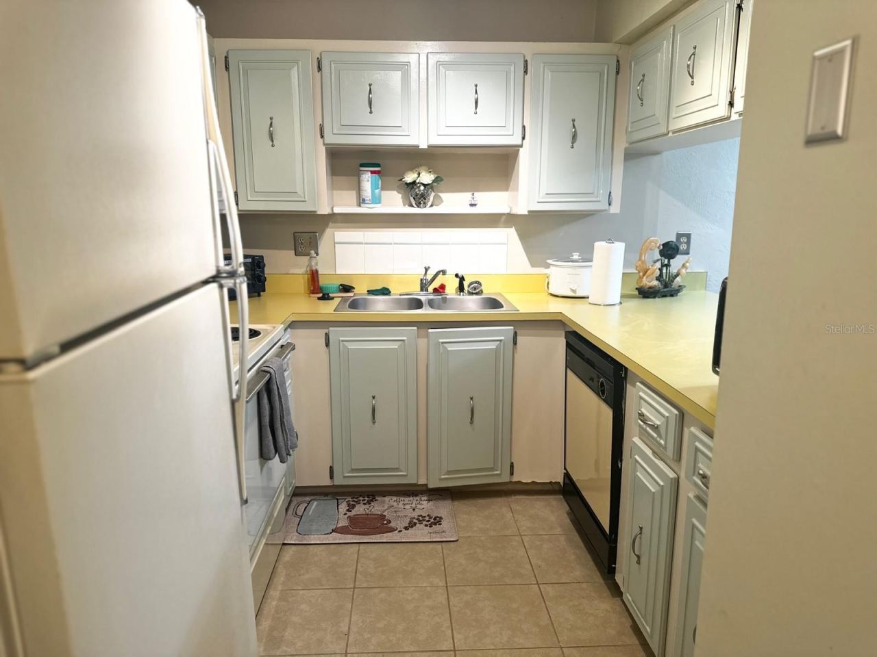 Photo 11 of 20
