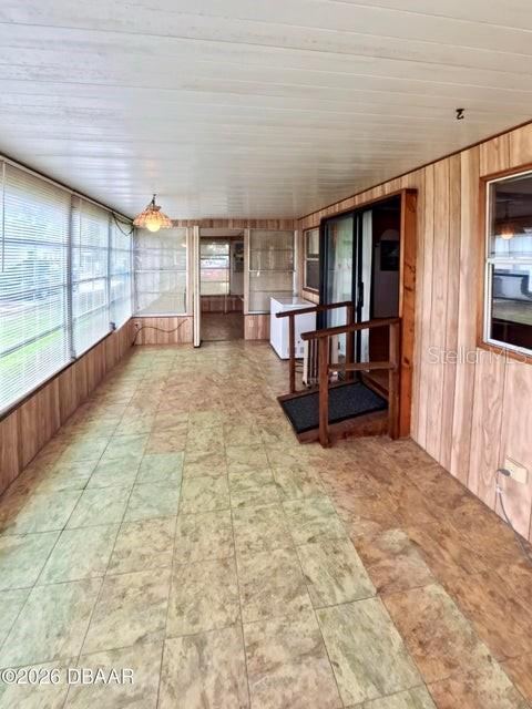 Photo 3 of 20