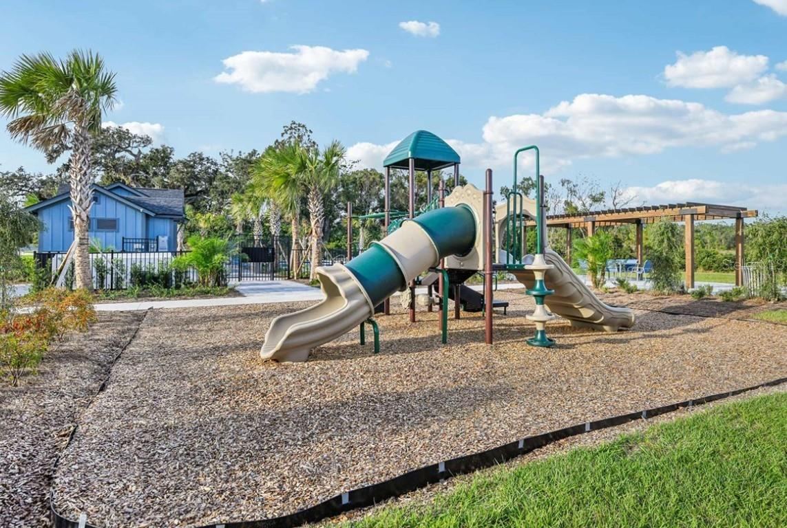 Photo 6 of 7: Community Amenities