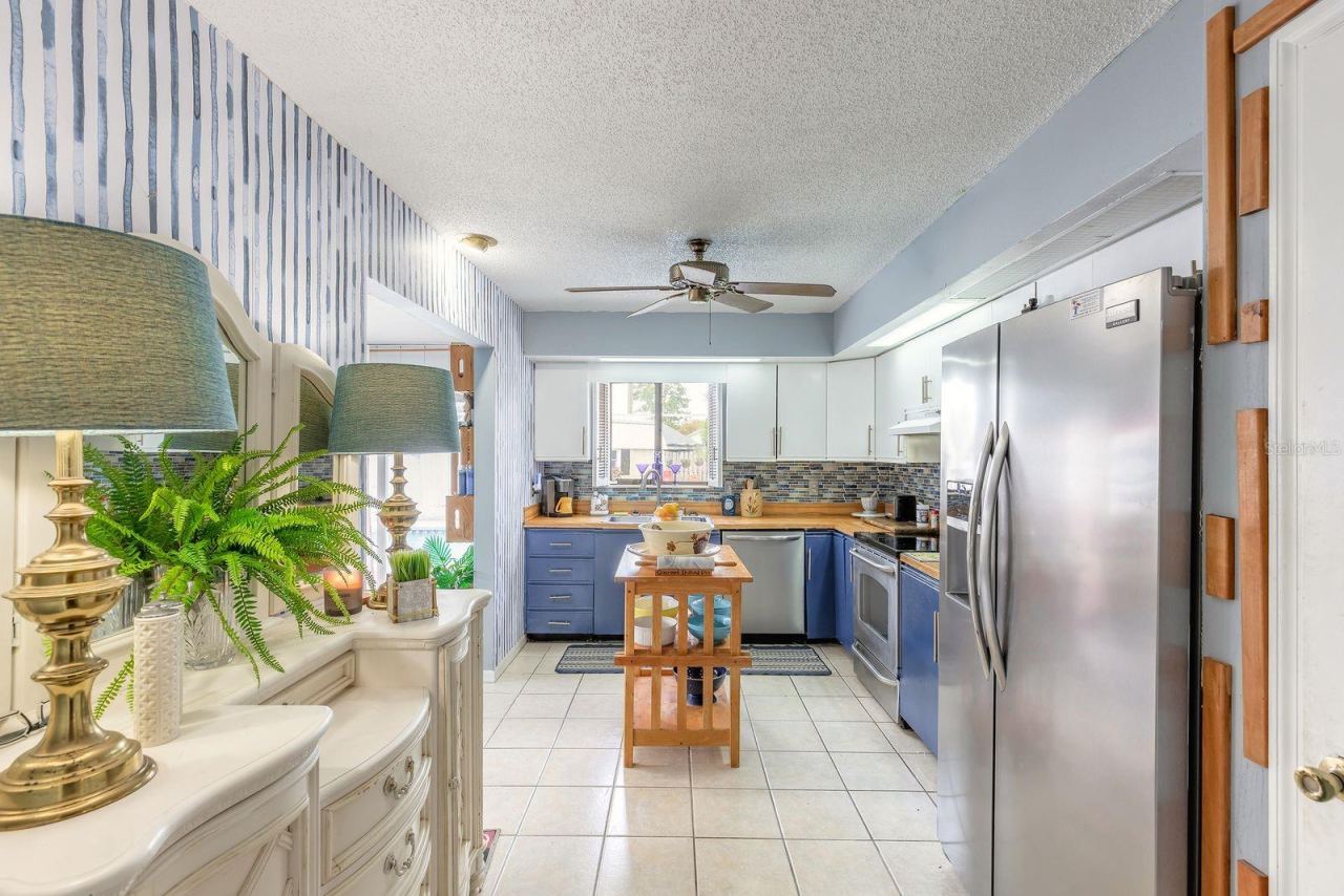 Photo 9 of 20: Spacious kitchen