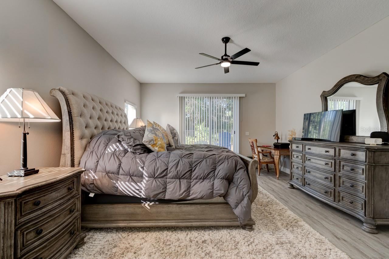 Photo 12 of 20: Master Bedroom