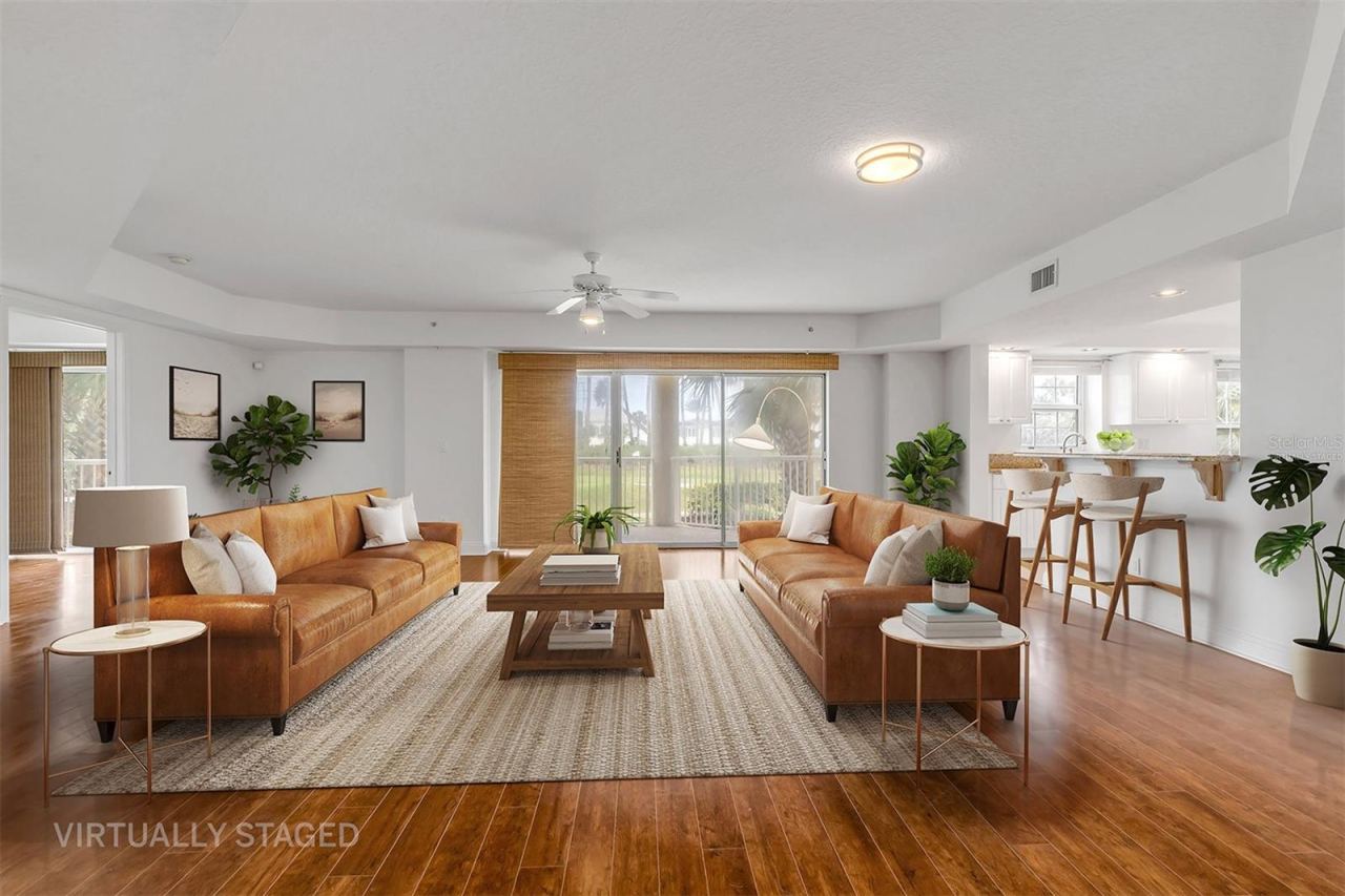 Photo 18 of 20: Living Room *Virtually Staged*