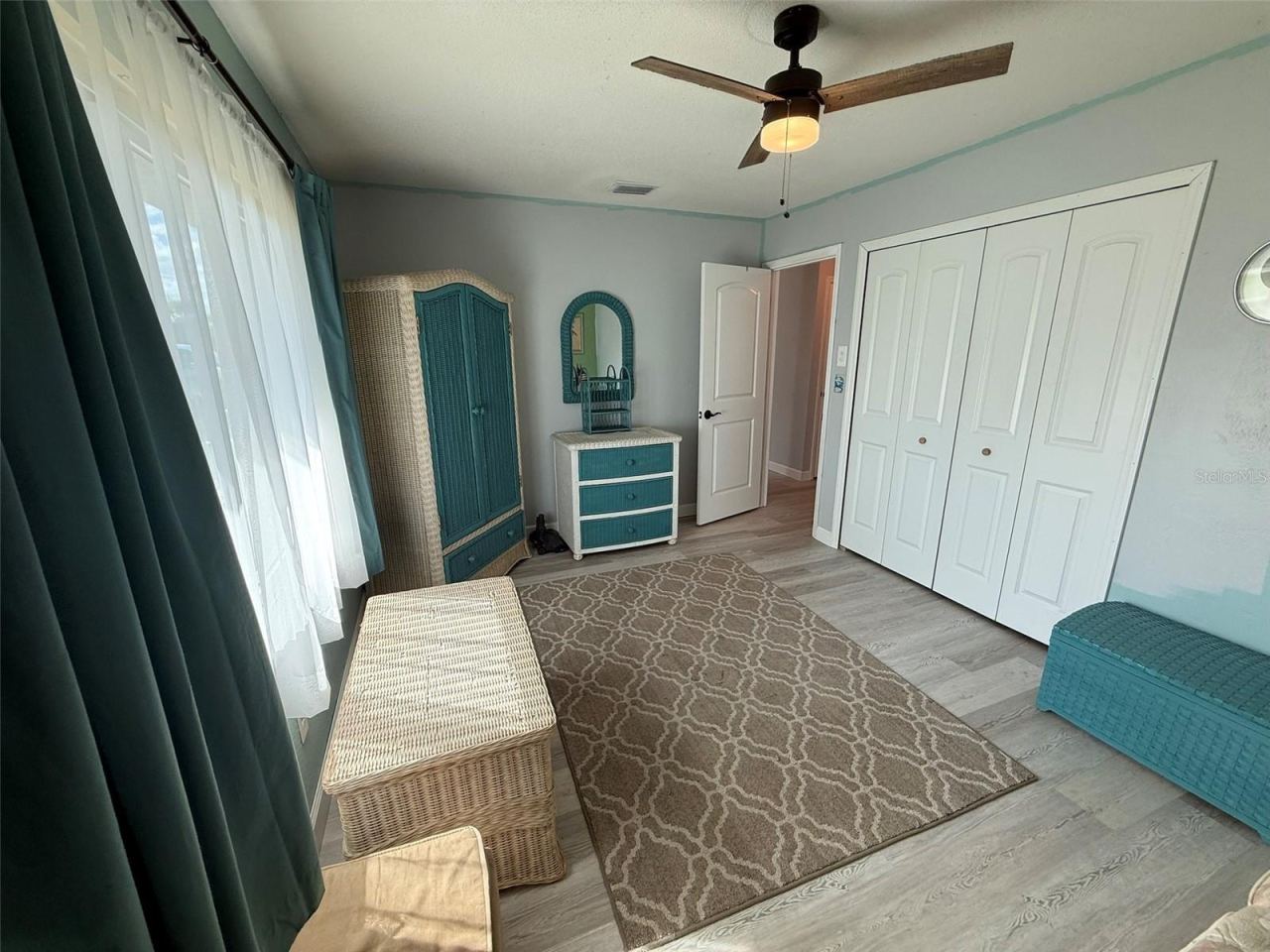 Photo 10 of 20