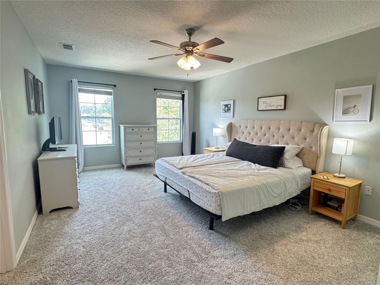 Photo 10 of 20: Primary bedroom