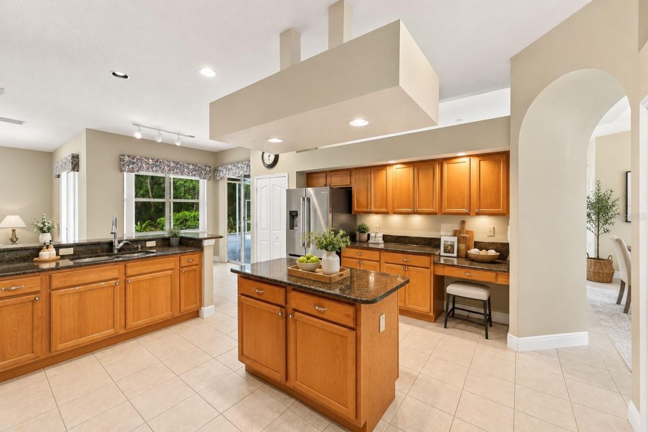 Photo 13 of 20: KITCHEN