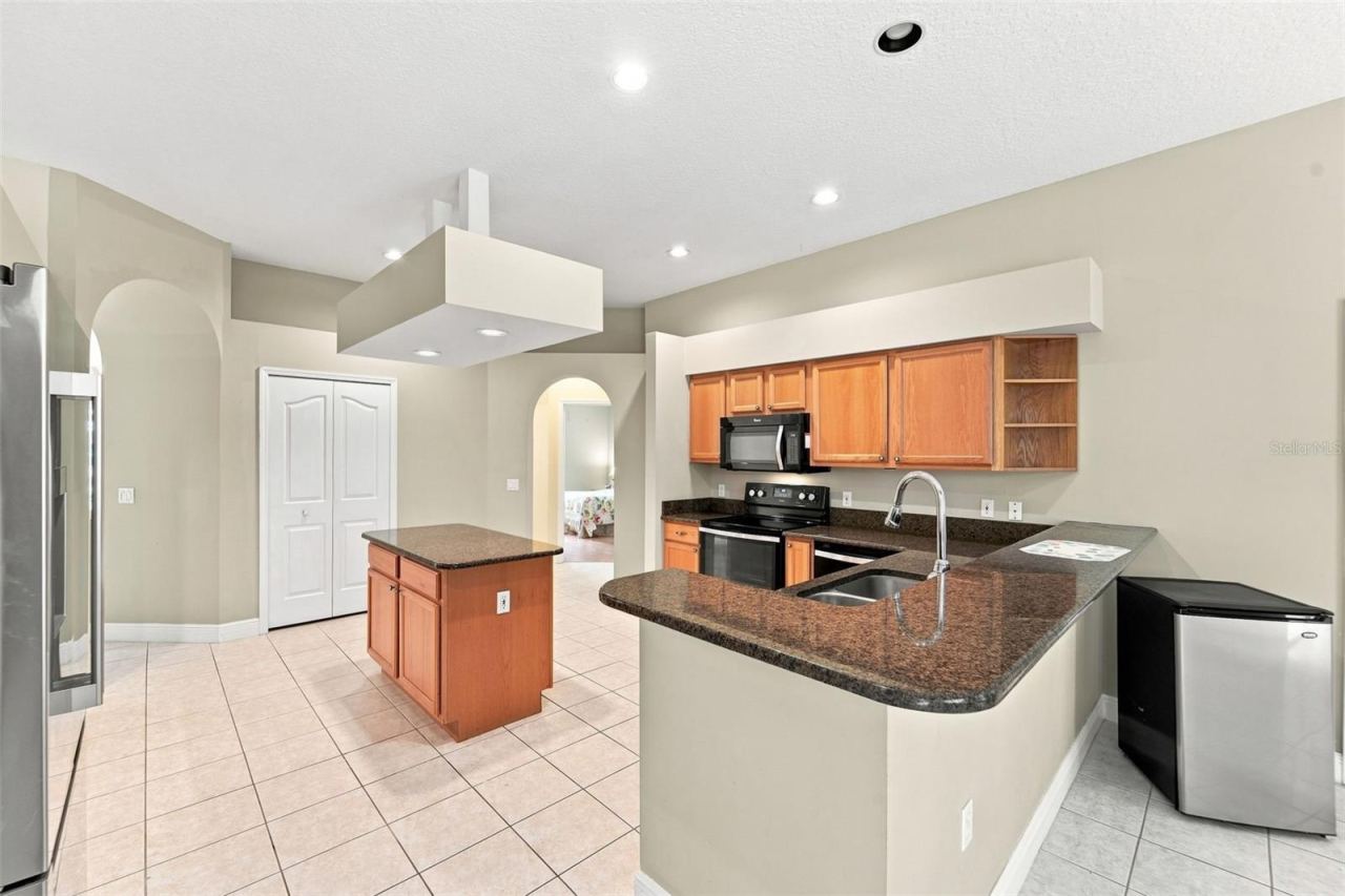 Photo 16 of 20: KITCHEN