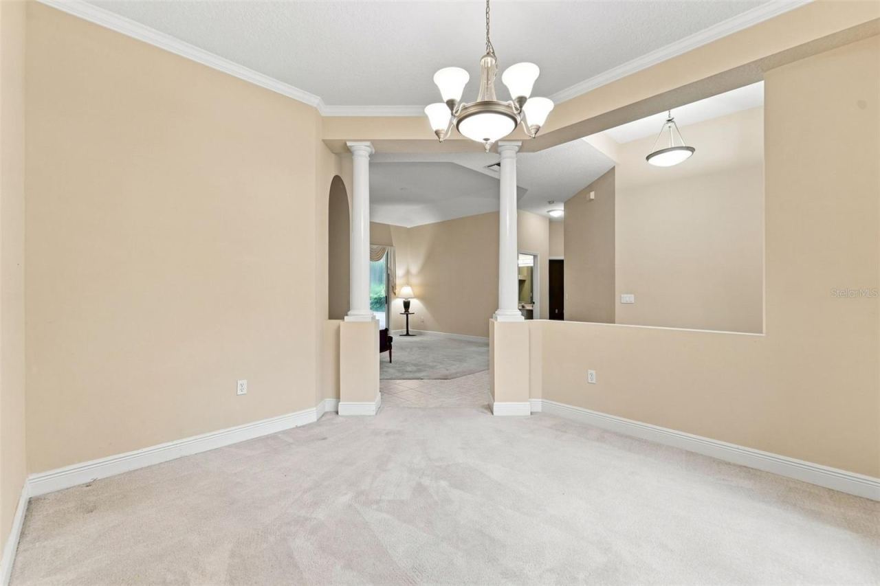 Photo 8 of 20: DINING ROOM